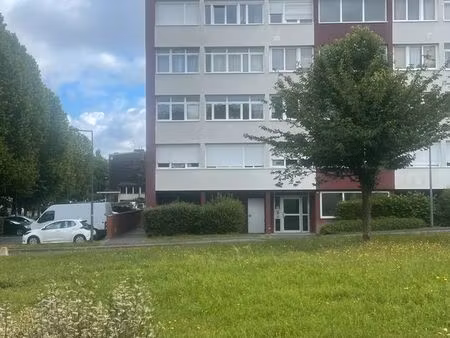 appartement 4 pièces 72m² - 3 ch - proche tram & rer