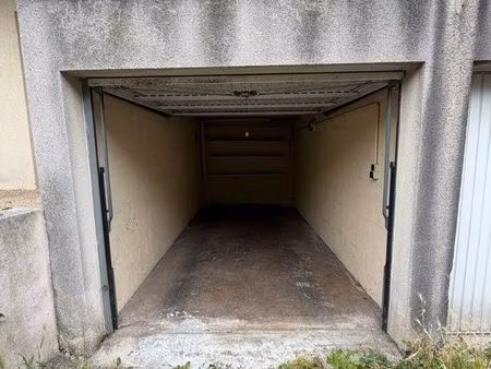 box / garage à louer