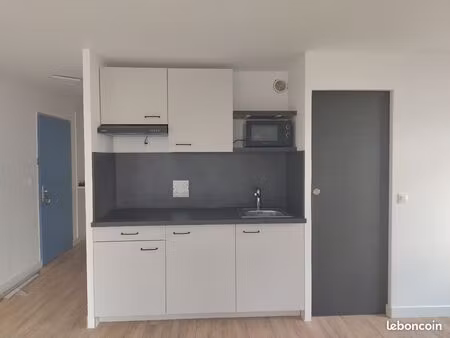annecy seynod t2 refait à neuf en rez-de-jardin