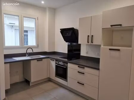 très bel appartement spacieux de 65m2
