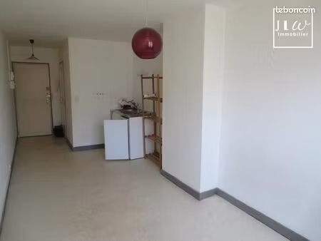 studio 1 pièce 20 m²