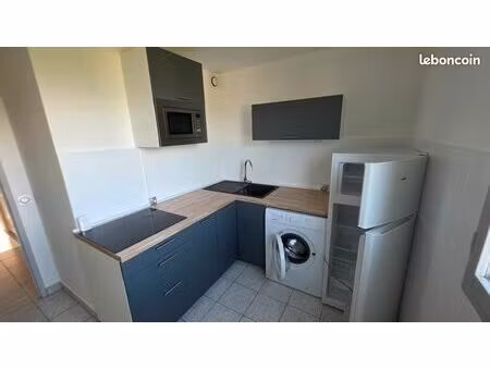 appartement meubler / cave / balcon 28m2