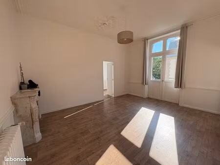 555 appartement 3 pièces - 45 m²