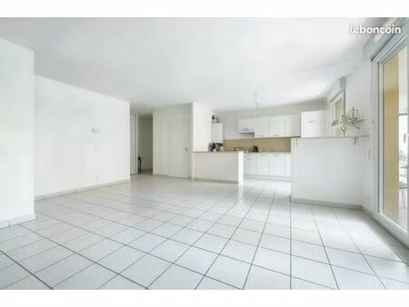 appartement 3 pièces 73 m²