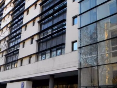 particulier vend appartement f2 de 35m2 à marseille la timone > meublé  équipé > bien situ