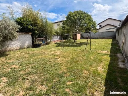 terrain toussieu 529 m²