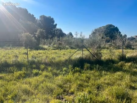 terrain 450 m² le puy sainte reparade