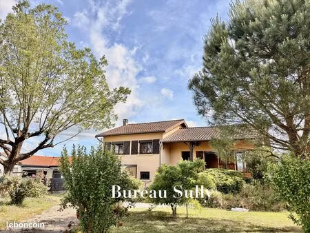 maison 5 pièces 138 m²