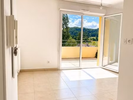 particulier vend appartement t2 bouc bel air