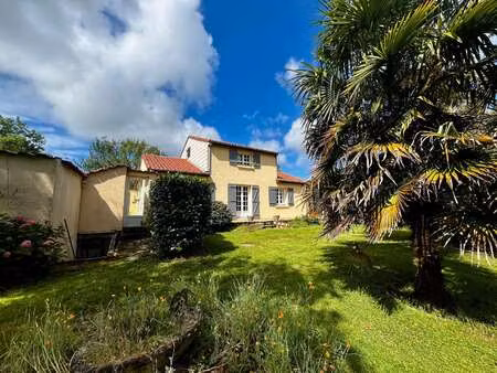 vente maison piscine à port-saint-père (44710) : à vendre piscine / 172m² port-saint-père