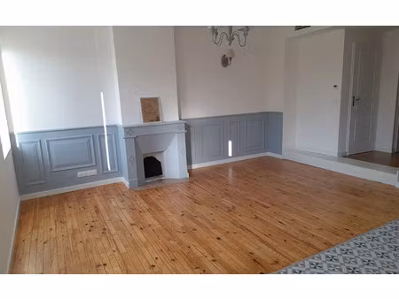 location maison  m² t-3 à montauban  950 €