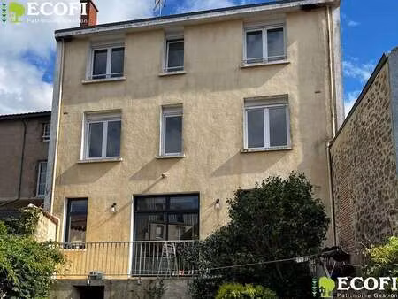 vente maison à bressuire (79300) : à vendre / 247m² bressuire