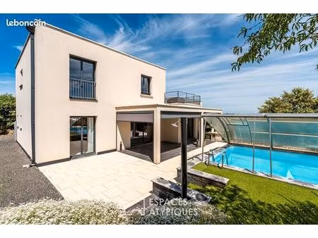 propriété 6 pièces 150 m²