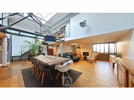 duplex 4 pièces 179 m²