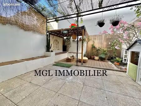 grand appartement duplex 4 pièces en rez-de-jardin avec box garage - secteur vallier / la 
