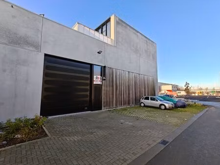 surface industrielle à louer à dirk martensstraat 4 sint-michiels (rbw12771)