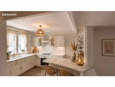 rare à la vente – villa t4 rénovée avec piscine  garage et 2 stationnements privés