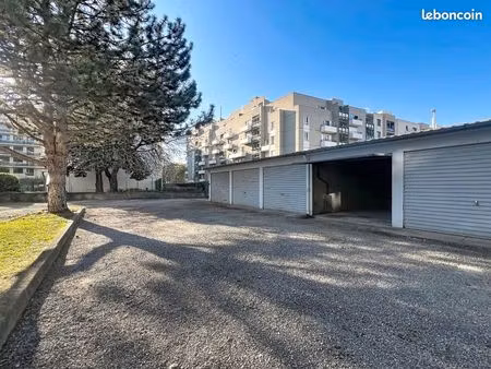 location garage 15m2 lyon baraban proche part dieu