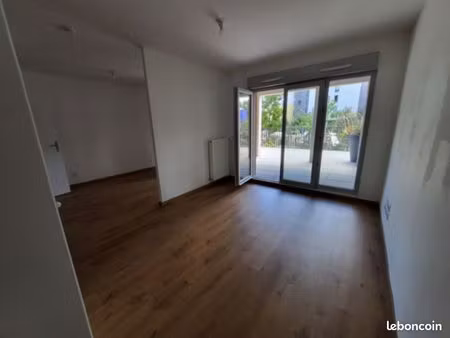 appartement 1 pièce 33 m²