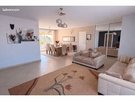 vends maison plain pied 5 pièces 132 m2