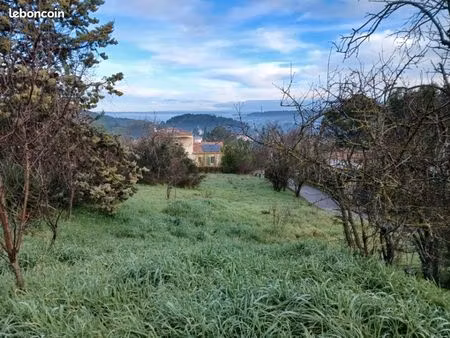 terrain 1 406 m² cabries