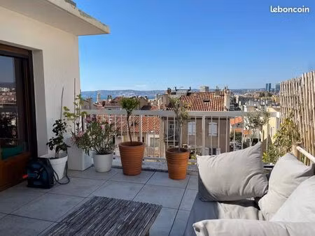 appartement 3 pièces avec terrasse et vue saint victor