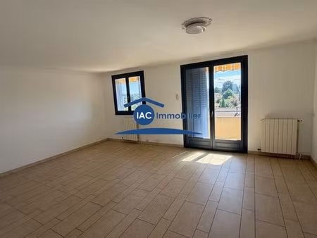 appartement 3 pièces 64 m²