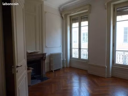 appartement 2 pièces 55 m²