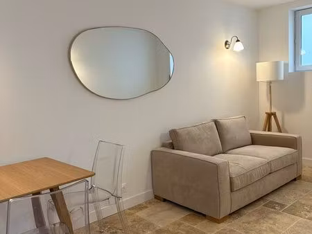 t2 meublé de 38m² – lyon montchat (grange blanche)