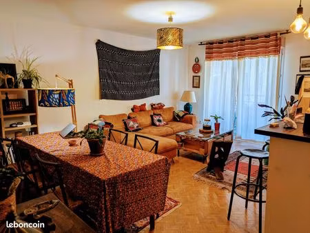 t3 meublé avec balcon et garage