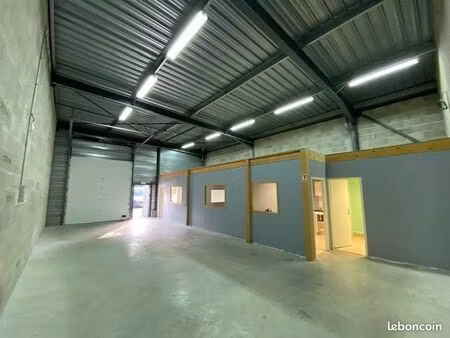 bureaux  entrepôt 111 m² charly