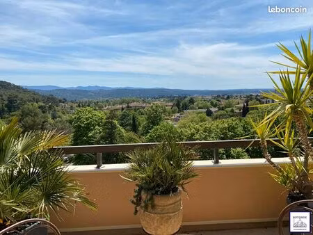 penthouse 6 pièces 131 m²