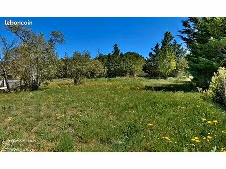 terrain 2 846 m² eguilles