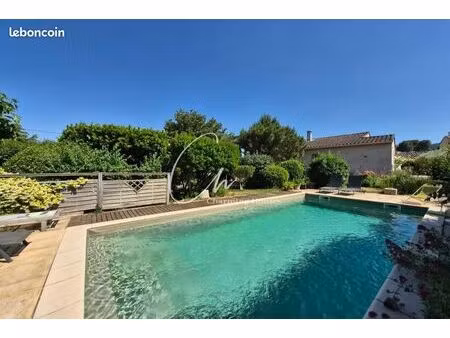 maison 225 m² saint-rémy-de-provence