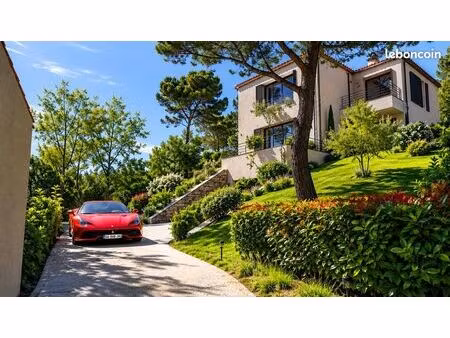 maison 6 pièces 156 m²