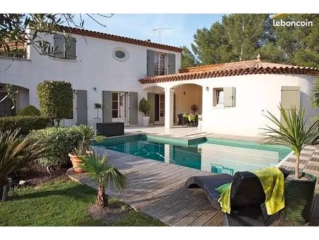 maison 6 pièces 140 m²