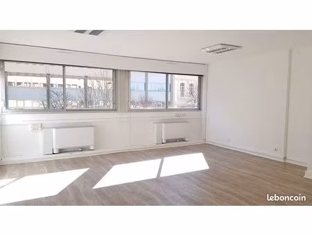 bureaux 50 m² marseille