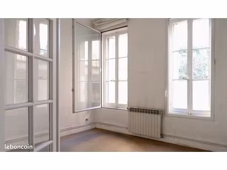cabinet à louer 15m2 castellane