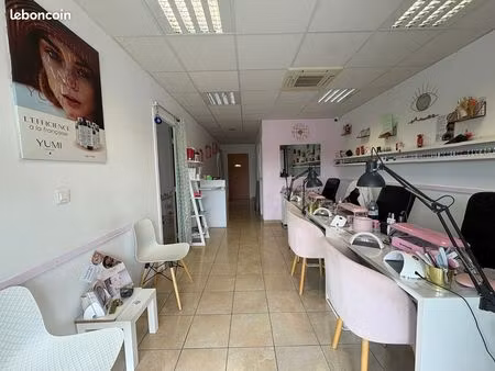 boutique 60 m² marseille