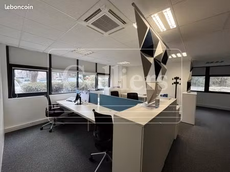 bureaux 504 m²