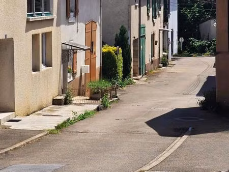 t2 56m² avec parking dans petite copropriété