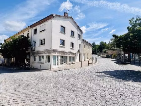 ensemble immobilier a fort potentiel sur st juery