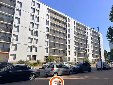 appartement 69 m² - 2 chambres - balcon - ascenseur - dpe c