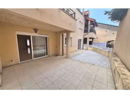 location appartement  100 m² t-5 à malroy  1 190 €