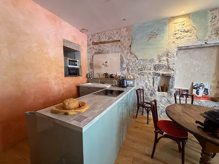 2 pièces 39m2 avec balcon hyper centre canal royal à sète