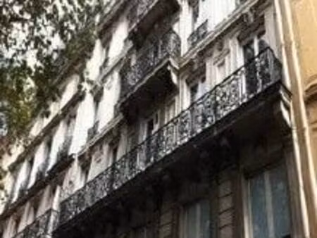 location bureau paris 75003 128m²