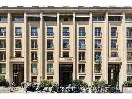 location bureau paris 75008 480m²