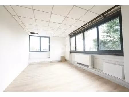 location bureaux 118 m²
