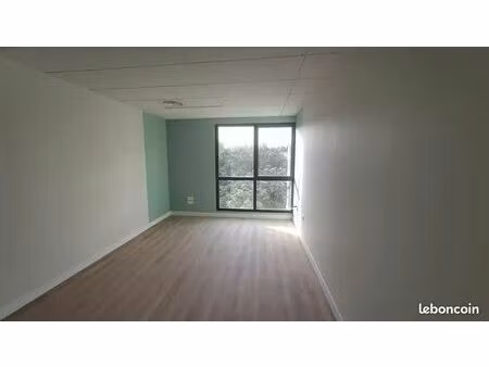 bureau / cabinet 18 m² – aubagne alta rocca