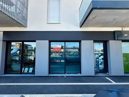 vente commerce lanester 56600 75m²